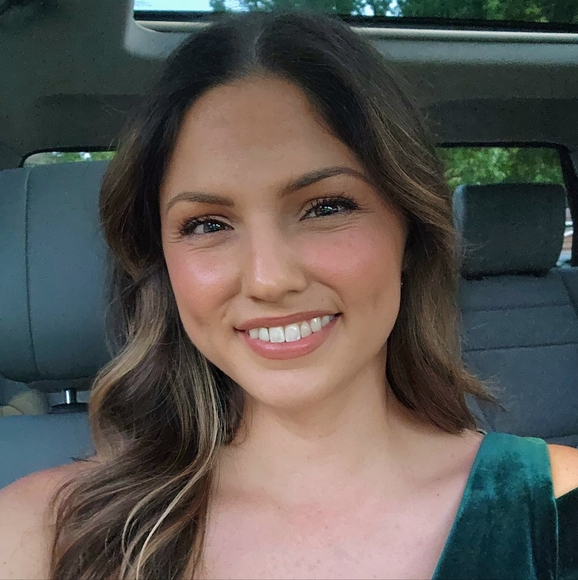 Meet your Posher, Sherry - Picture 1 of 1